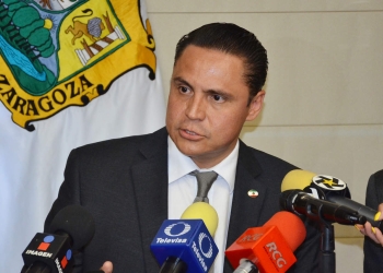 Analizan problemática de alto flujo de migrantes