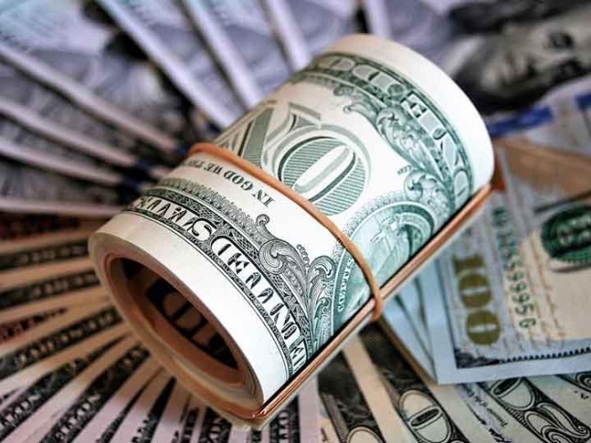El peso cierra su mejor semana contra el dólar en siete años