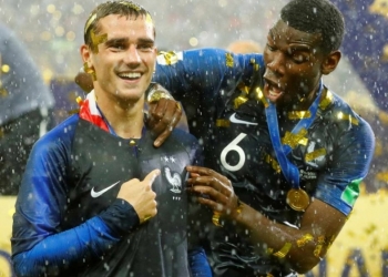 Pogba y Griezmann festejan a la mexicana