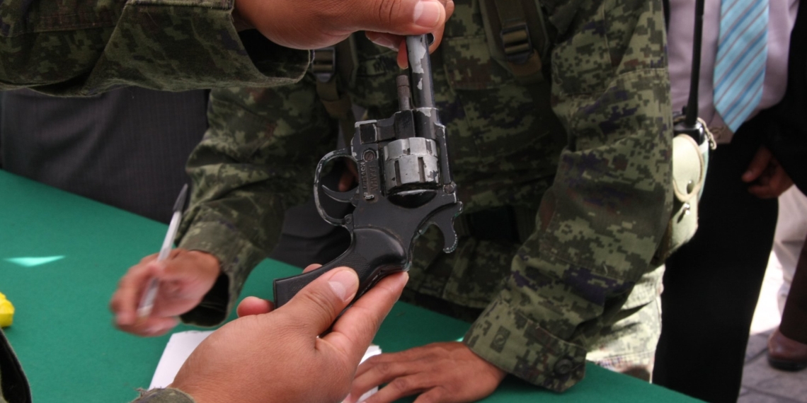 Necesario continuar con programa de canje de armas