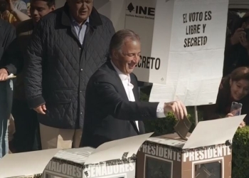 José Antonio Meade emite su voto