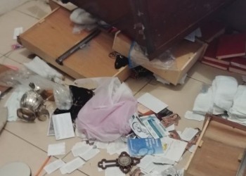 Roban y destrozan parroquias en el norte de Coahuila