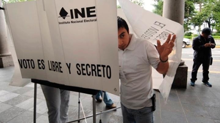 Arrasa Morena en encuestas de salida de Mitofsky