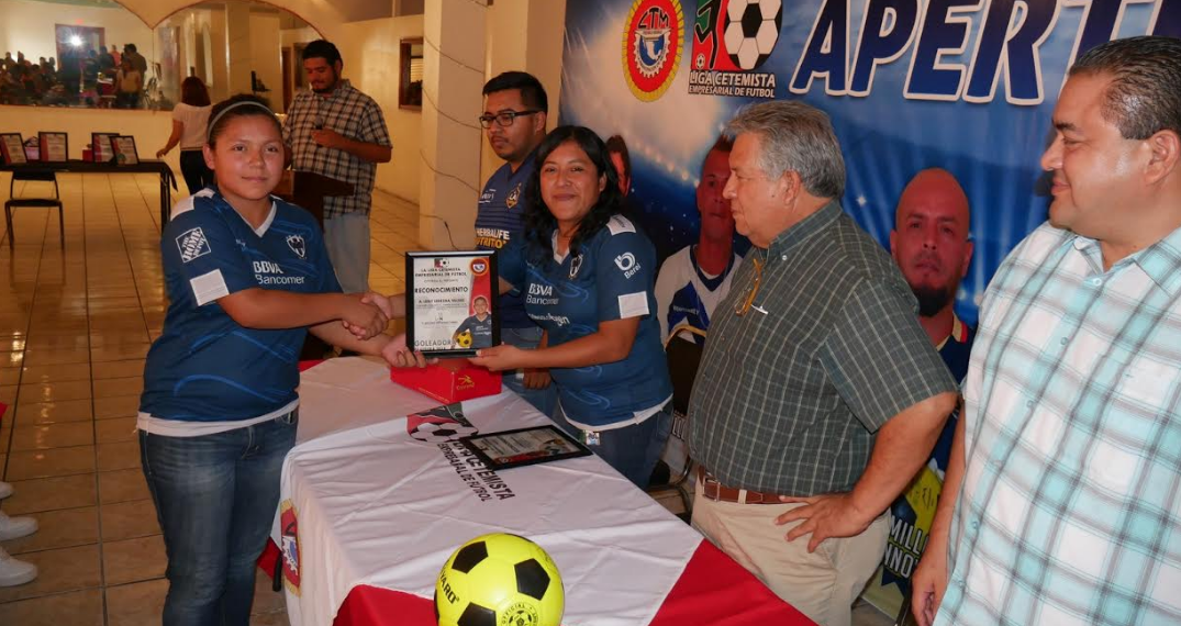 Premian a jugadores sobresalientes de la Liga Cetemista
