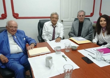 Conforman al equipo redactor de la Constitución Moral
