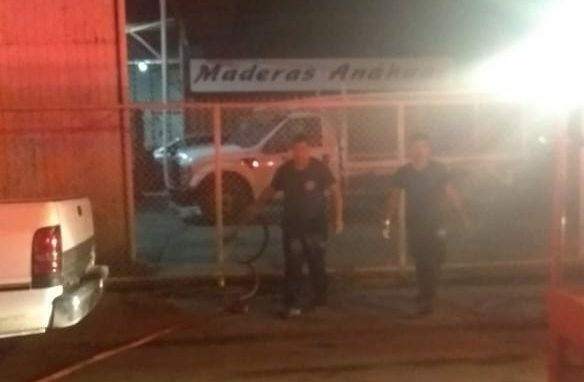 Reporte de incendio moviliza a bomberos