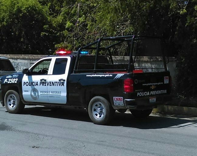 Vecinas golpean a mujer; trataba de detener una discusión