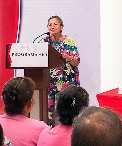 Agradecen atención a los adultos mayores