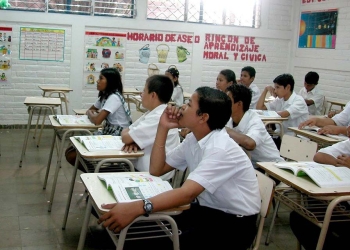 Inician ciclo escolar más de 45 mil alumnos