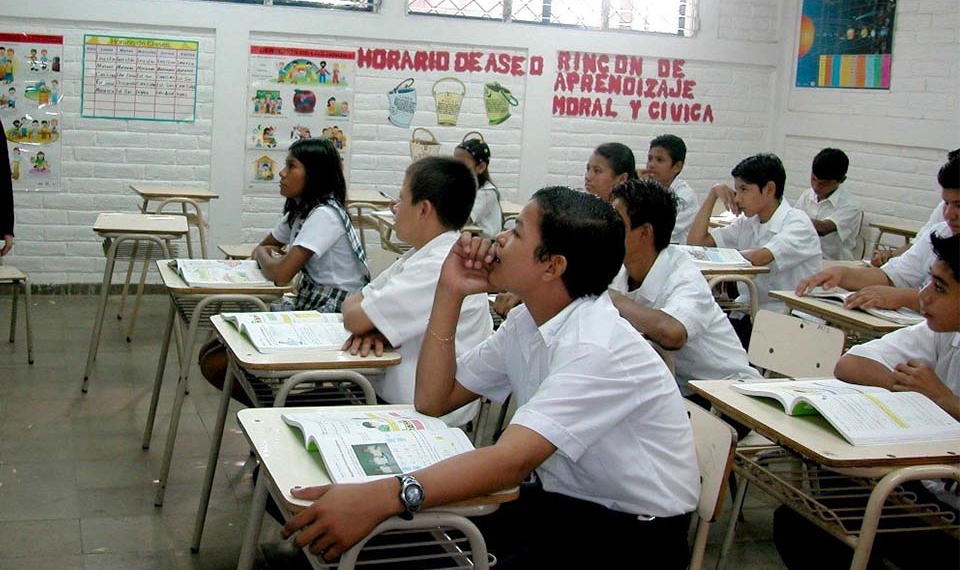 Inician ciclo escolar más de 45 mil alumnos