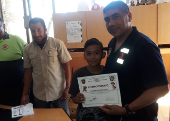 Entregan reconocimientos al concluir cursos de verano en Cruz Roja