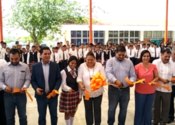 Entregan en Acuña techo de maya sobra en secundaria