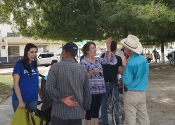 Iglesia Vida de Fe Internacional comparten la palabra de Dios en la Gran Plaza