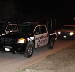 Corren a policía por rata