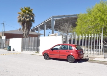 Olvida recoger a su hijo en la escuela