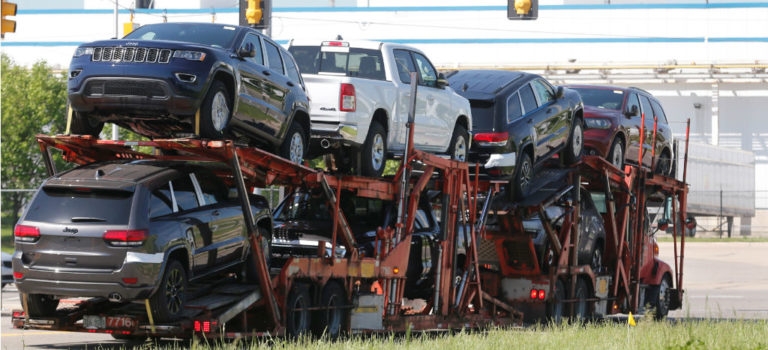 Profeco alerta sobre fallas en 122 mil autos