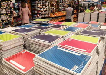 Piden diputados se vigilen los precios de útiles escolares