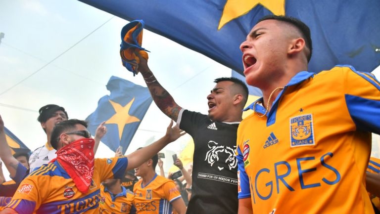 Clásico Regio marcado por violencia