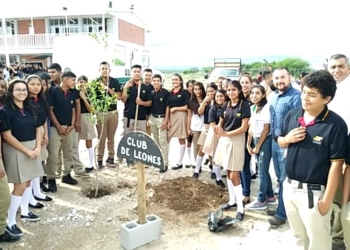 Plantan “Árbol de la Paz” en Acuña