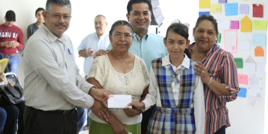 Premia el DIF Acuña a ganadores del concurso “Carta a mi abuelita o abuelito”