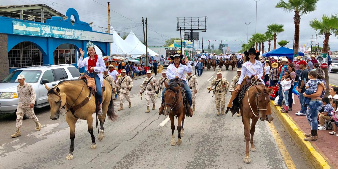 Se lleva a cabo tradicional Gran Cabalgata de Sabinas en su 29 edición