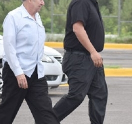 Citan a declarar una vez más al Obispo Alonzo Garza y al sacerdote Jesús Martínez