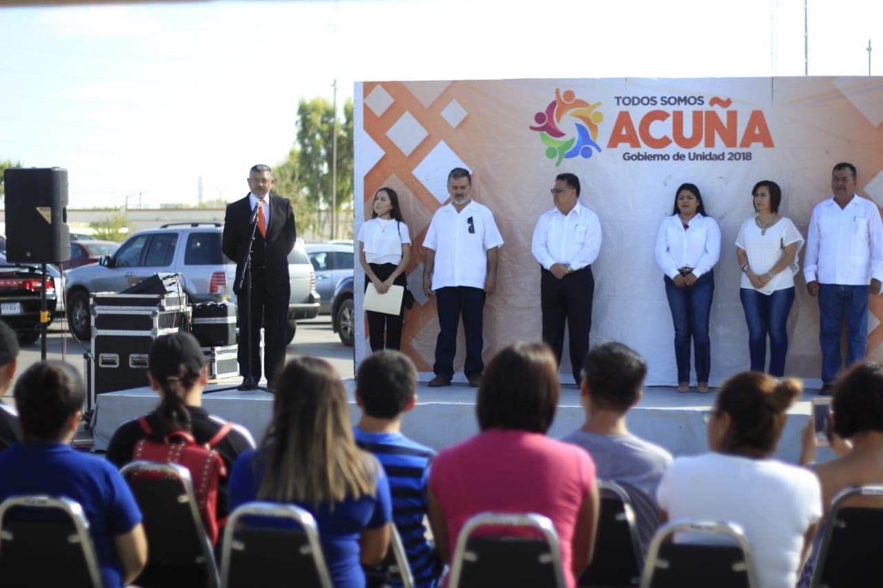 Ofertan más de 500 vacantes en Feria del Empleo