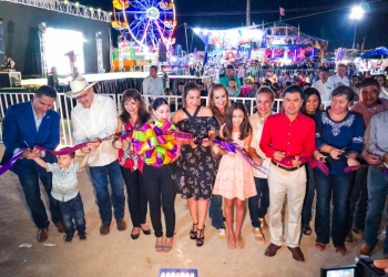 Se cortaron listones de inauguración de la Feria de Piedras Negras