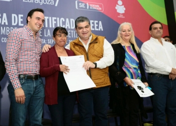 Culminan sus estudios 862 coahuilenses en el IEEA