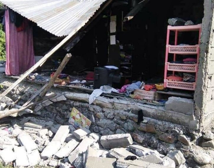 Sismo de magnitud 7.5 sacude Indonesia