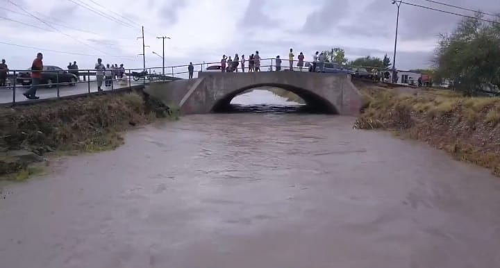 Caos por intensa lluvia en Piedras Negras