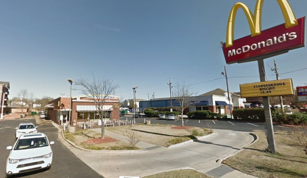 Tiroteo en McDonald’s de Alabama deja un muerto y 4 heridos