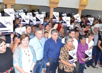 Entrega MARS 528 escrituras a familias de la región carbonífera