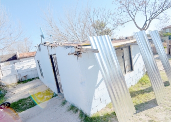 Presentan avance del programa de techo y piso firme en Acuña