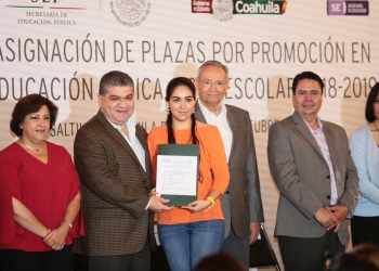 Entregan asignaciones a nuevos directores y subdirectores de planteles de educación básica