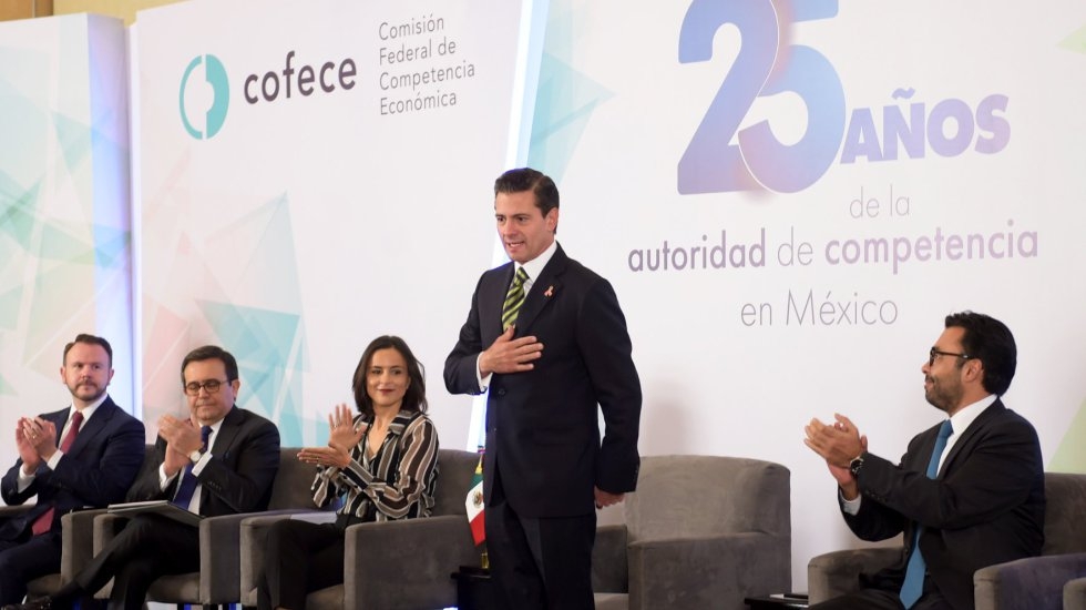 Peña Nieto asiste al foro “25 años de la autoridad de competencia en México”