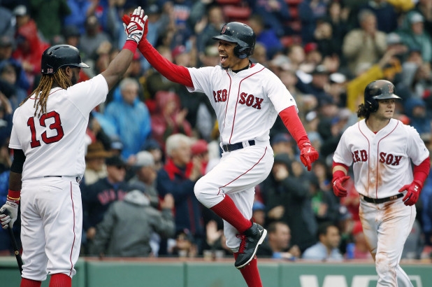 Red Sox se impone a Dodgers en la primera entrada de la serie