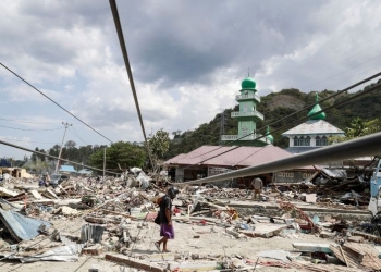 Desaparece Tsunami pueblo en Indonesia