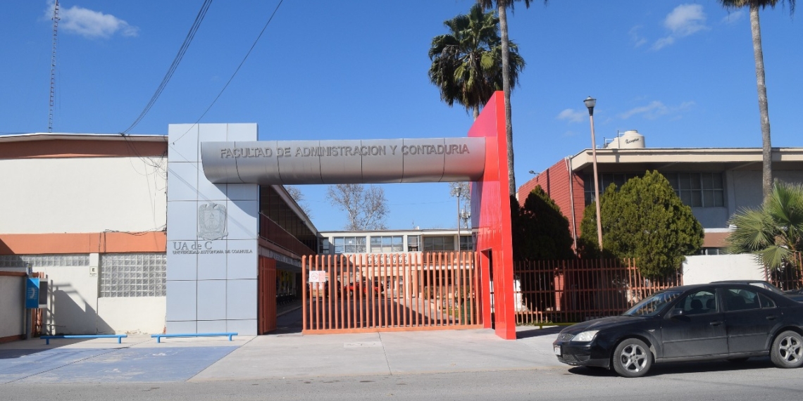 UAdeC pondrá altar de muertos a Fernando Purón