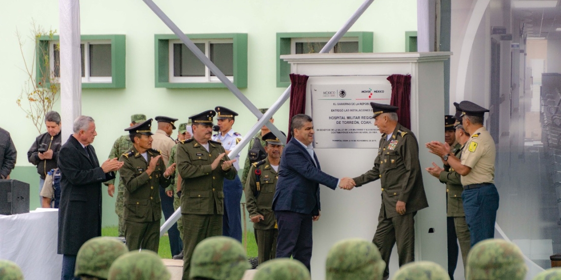 Gobernador del Estado Inaugura Hospital Militar de Torreón