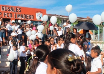 Comunidad venga violación y muerte de un niño