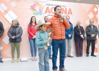 Culminan programa de becas “Sembrando Sueños”