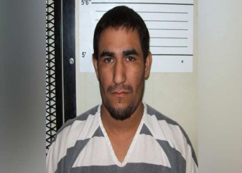 Dan cadena perpetua por dejar a su hijo morir infestado de gusanos