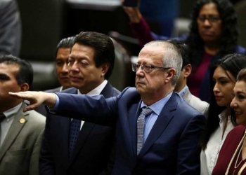 Ratifican a Urzúa como secretario de Hacienda