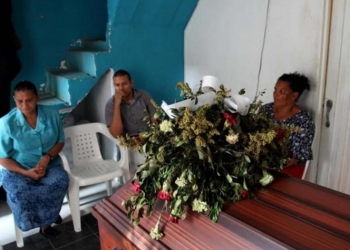 Se negaban a sepultar a migrante porque ‘iba a resucitar’