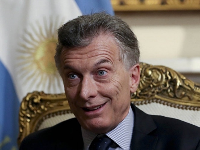 Pese a crisis, presidente de Argentina se sube el sueldo
