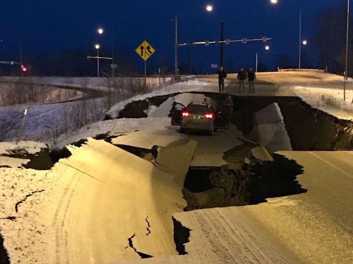 Alaska es declarada zona de desastre tras demoledor terremoto
