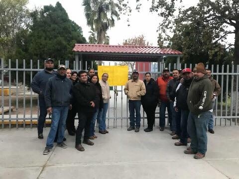 Maestros toman 3 planteles del CECyTEC por falta de pago