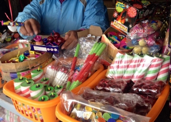 Van contra polvorines y venta clandestina de cohetes