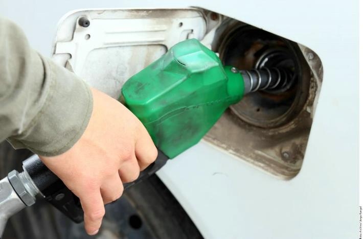 Avanza Pemex en suministro de gasolinas; pide evitar compras de pánico